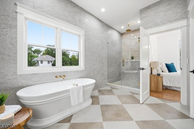 274 Hillside Ave, Livingston Twp., NJ 07039