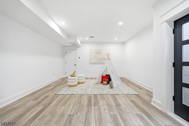 274 Hillside Ave, Livingston Twp., NJ 07039