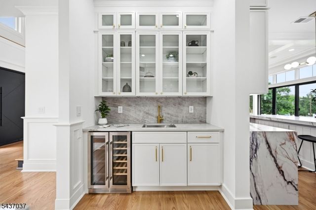 274 Hillside Ave, Livingston Twp., NJ 07039