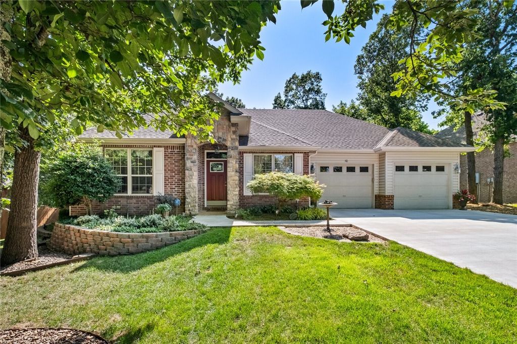 10 Morganshire Drive, Bella Vista, AR 72714