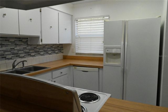 9209 SEMINOLE BOULEVARD 67, Seminole, FL 33772