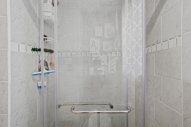 137 Tarpon Street, Bayou Vista, TX 77563