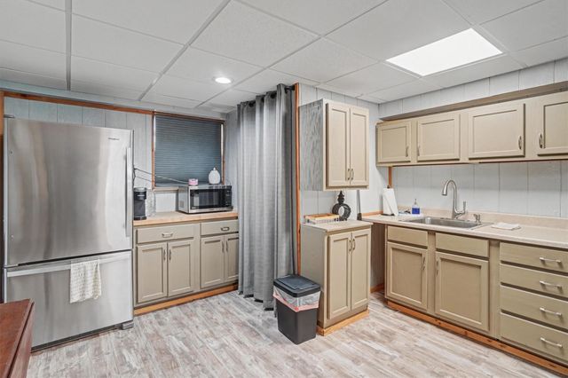 137 Tarpon Street, Bayou Vista, TX 77563