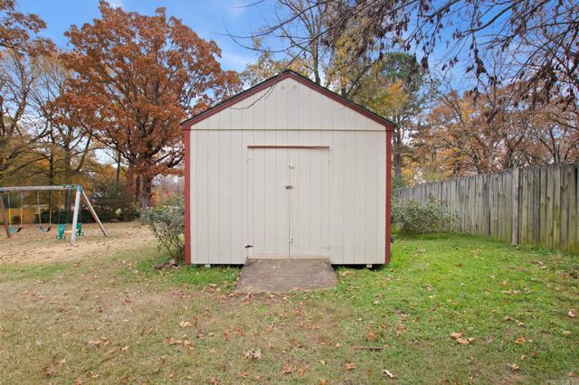 716 Adams Drive, Jacksonville, AR 72076