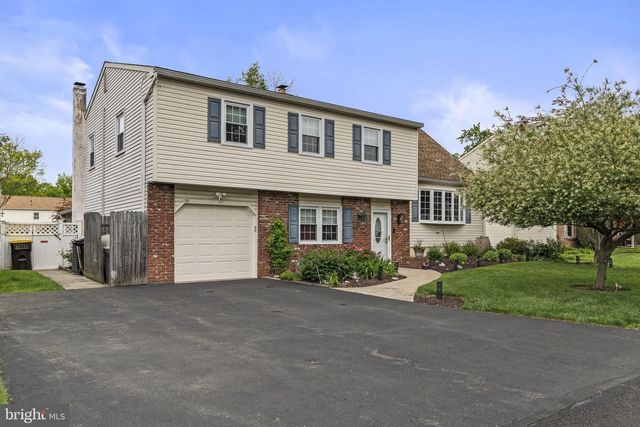 1064 LINCOLN, Warrington, PA 18976