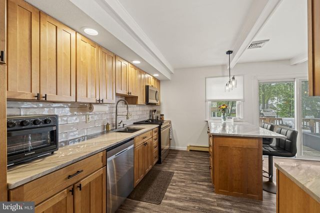 1064 LINCOLN, Warrington, PA 18976