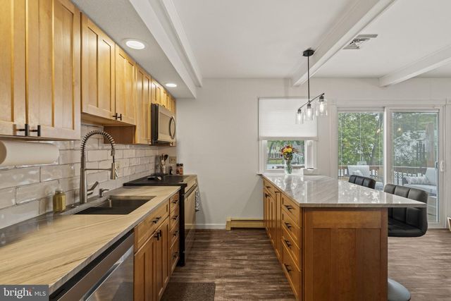1064 LINCOLN, Warrington, PA 18976