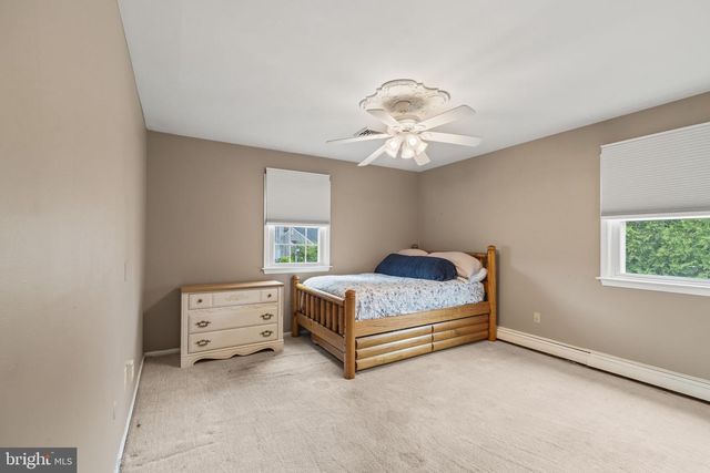 1064 LINCOLN, Warrington, PA 18976