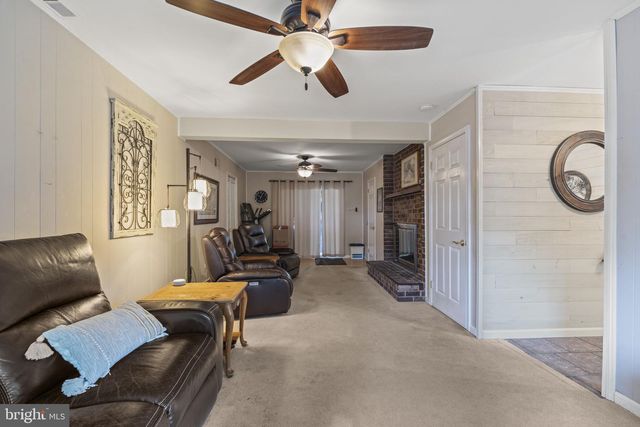 1064 LINCOLN, Warrington, PA 18976