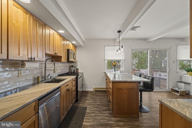 1064 LINCOLN, Warrington, PA 18976
