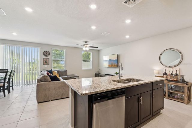 939 ROBIN HOLLY STREET, Ocoee, FL 34761