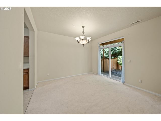 12635 Sw NIGHT HERON Ln 104, Beaverton, OR 97007