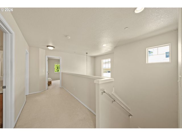 12635 Sw NIGHT HERON Ln 104, Beaverton, OR 97007