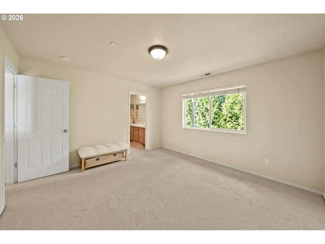 12635 Sw NIGHT HERON Ln 104, Beaverton, OR 97007