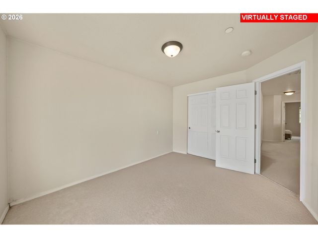 12635 Sw NIGHT HERON Ln 104, Beaverton, OR 97007