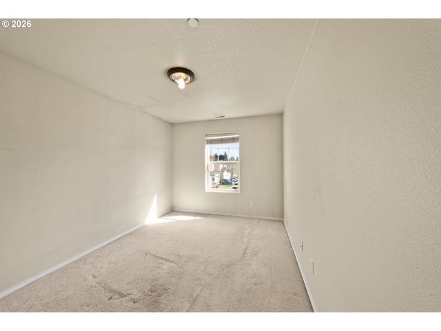 12635 Sw NIGHT HERON Ln 104, Beaverton, OR 97007