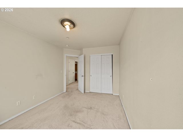 12635 Sw NIGHT HERON Ln 104, Beaverton, OR 97007