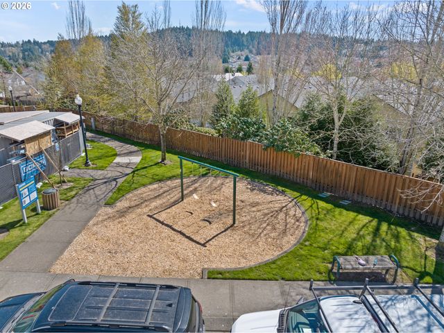 12635 Sw NIGHT HERON Ln 104, Beaverton, OR 97007