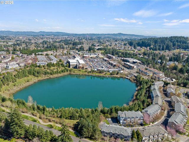 12635 Sw NIGHT HERON Ln 104, Beaverton, OR 97007