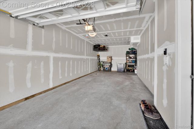 9988 Ridge Run Street, Hartland Township, MI 48855