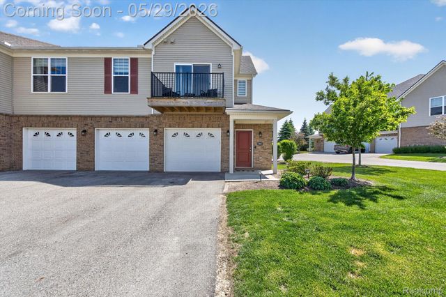 9988 Ridge Run Street, Hartland Township, MI 48855