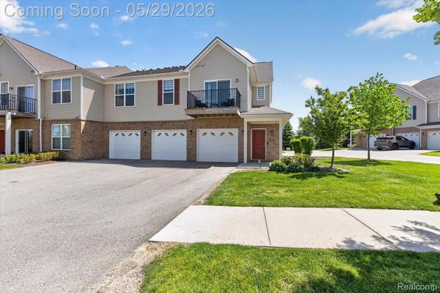 9988 Ridge Run Street, Hartland Township, MI 48855