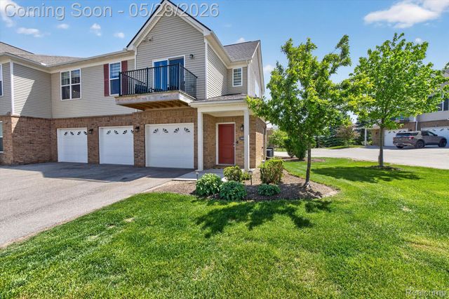 9988 Ridge Run Street, Hartland Township, MI 48855