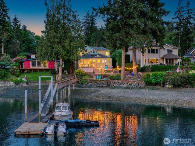 1312 NE South Petterson Road, Keyport, WA 98345