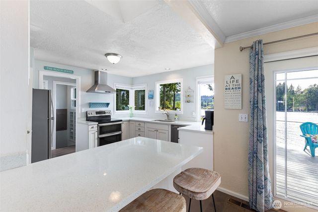 1312 NE South Petterson Road, Keyport, WA 98345