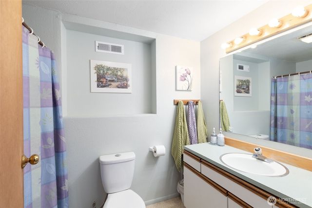 1312 NE South Petterson Road, Keyport, WA 98345