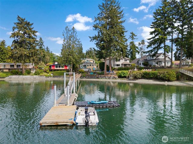 1312 NE South Petterson Road, Keyport, WA 98345