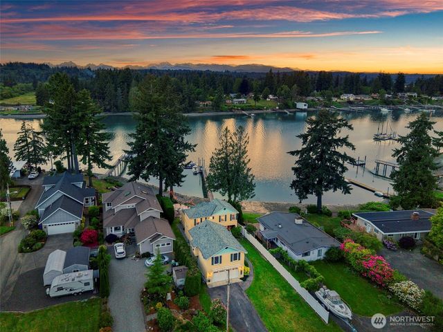 1312 NE South Petterson Road, Keyport, WA 98345