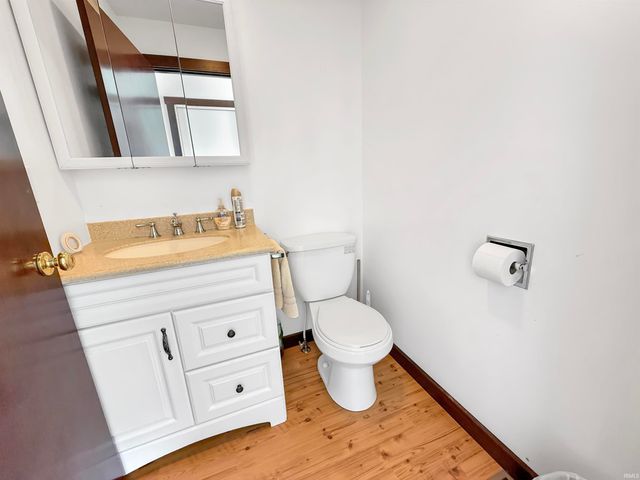 6375 W 1150 S, Holland, IN 47541