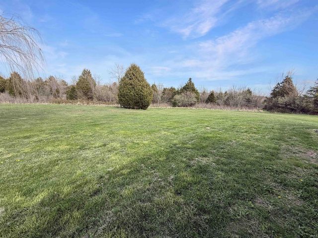 6375 W 1150 S, Holland, IN 47541