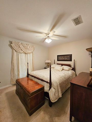 2001 Ventureview Street, Palestine, TX 75803