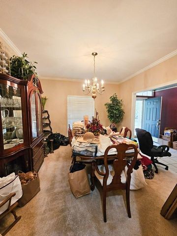 2001 Ventureview Street, Palestine, TX 75803