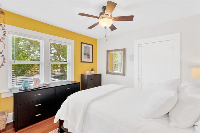 918 24TH AVENUE N, St Petersburg, FL 33704