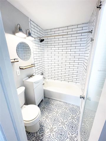 918 24TH AVENUE N, St Petersburg, FL 33704