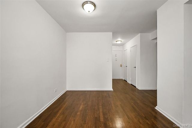 1040 Neilson Street 3D, Far Rockaway, NY 11691