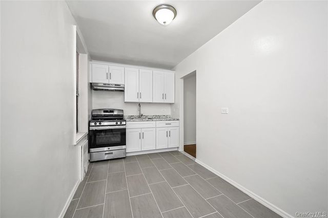 1040 Neilson Street 3D, Far Rockaway, NY 11691