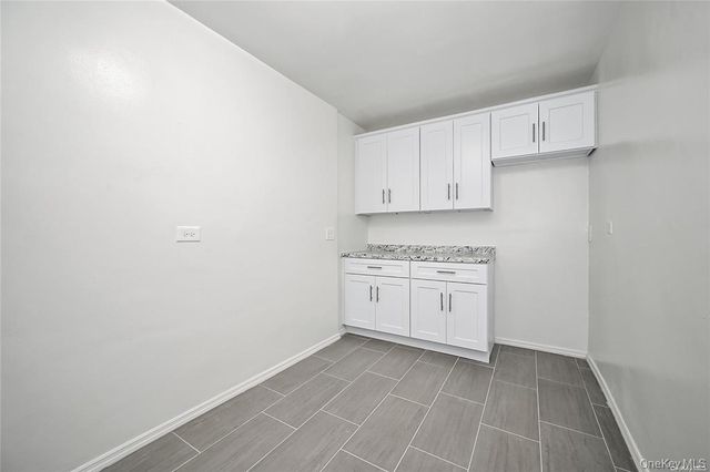 1040 Neilson Street 3D, Far Rockaway, NY 11691