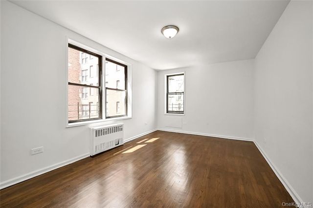 1040 Neilson Street 3D, Far Rockaway, NY 11691