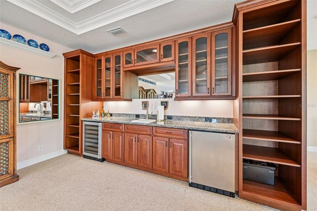 508 MAST DRIVE, Bradenton, FL 34208