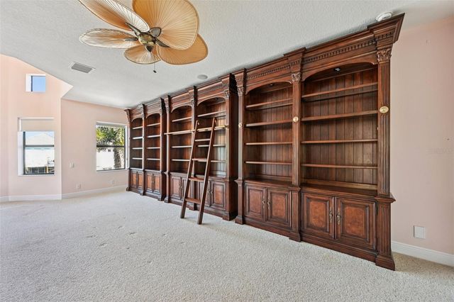 508 MAST DRIVE, Bradenton, FL 34208