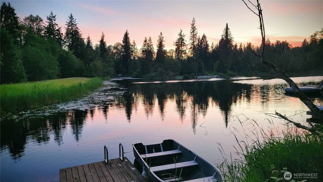 23802 E Lake Kayak Drive, Monroe, WA 98272