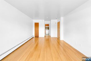 1599 Bergen Boulevard 12, Leonia, NJ 07605
