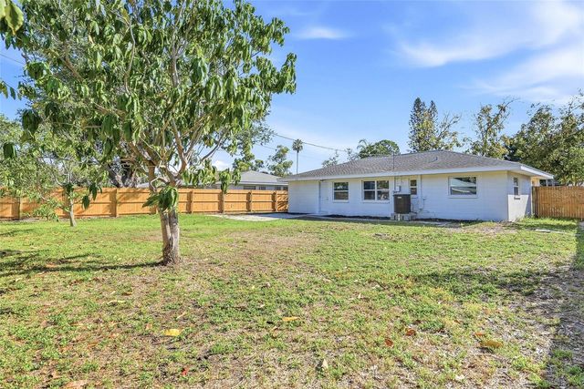 4720 MOHEGAN ROAD, St Petersburg, FL 33708