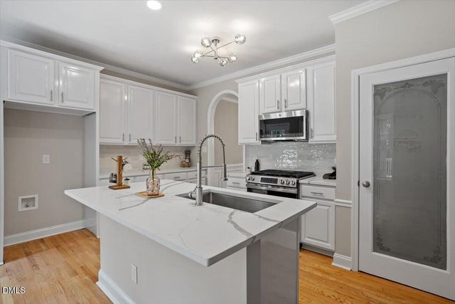 72 Montpelier Lane, Clayton, NC 27527