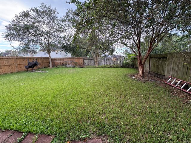 13801 Stark Bridge Lane, Rosharon, TX 77583