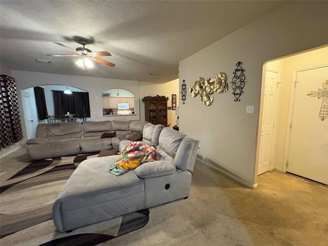 13801 Stark Bridge Lane, Rosharon, TX 77583